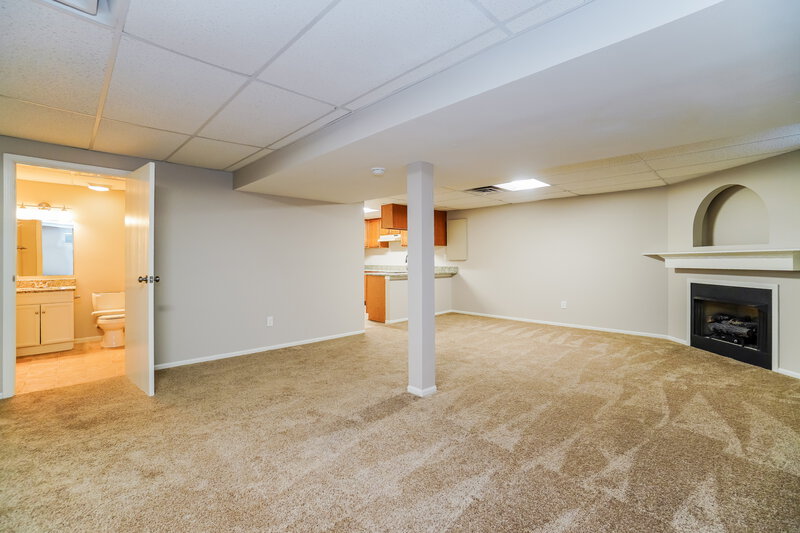 2,530/Mo, 324 Harland Dr Columbus, OH 43207 Misc View 6