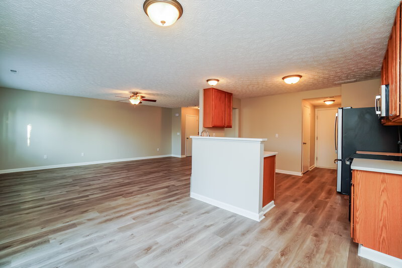 2,355/Mo, 5763 Coldcreek Dr Hilliard, OH 43026 Dining Room View