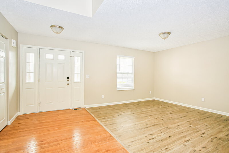 2,465/Mo, 6322 Bellinger Dr Galloway, OH 43119 Living Room View