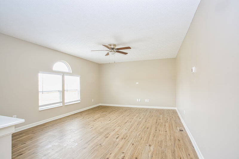 2,465/Mo, 6322 Bellinger Dr Galloway, OH 43119 Family Room View