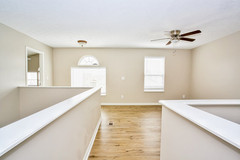 2,465/Mo, 6322 Bellinger Dr Galloway, OH 43119 Loft View