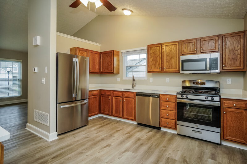 1,875/Mo, 8029 Crete Ln Blacklick, OH 43004 Kitchen View