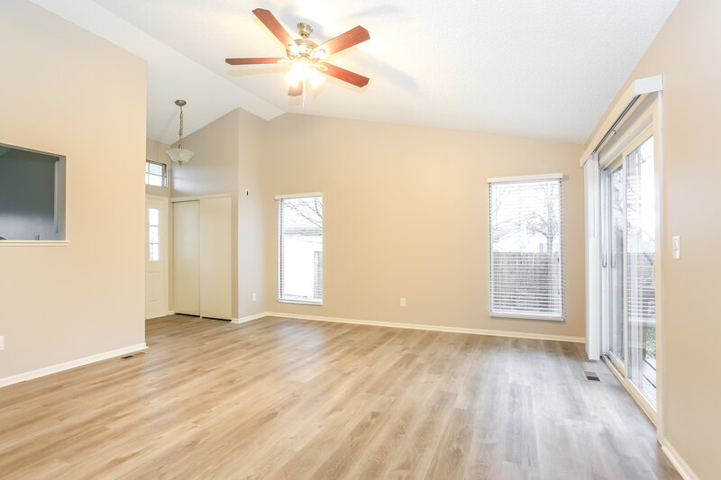 1,965/Mo, 3092 Hillrose Dr Hilliard, OH 43026 Living Room View