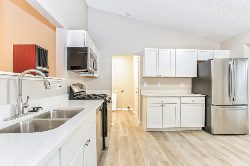 1,965/Mo, 3092 Hillrose Dr Hilliard, OH 43026 Kitchen View