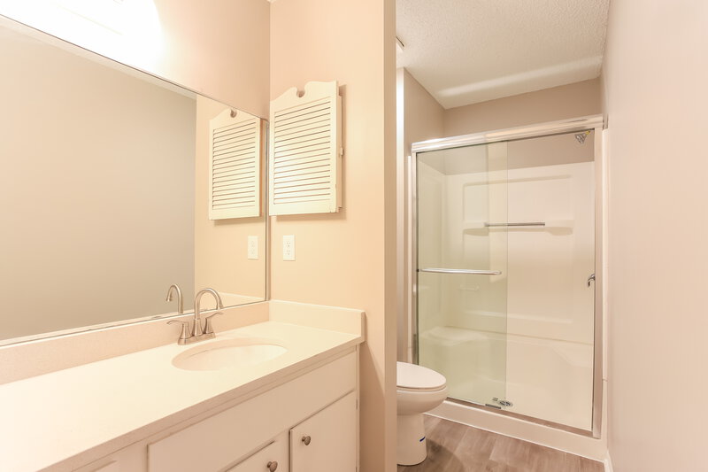 1,965/Mo, 3092 Hillrose Dr Hilliard, OH 43026 Main Bathroom View