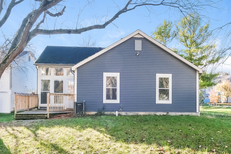 2,025/Mo, 1724 Gardenstone Dr Columbus, OH 43235 Rear View