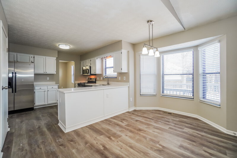 2,460/Mo, 224 Eastcreek Dr Galloway, OH 43119 Breakfast Nook View