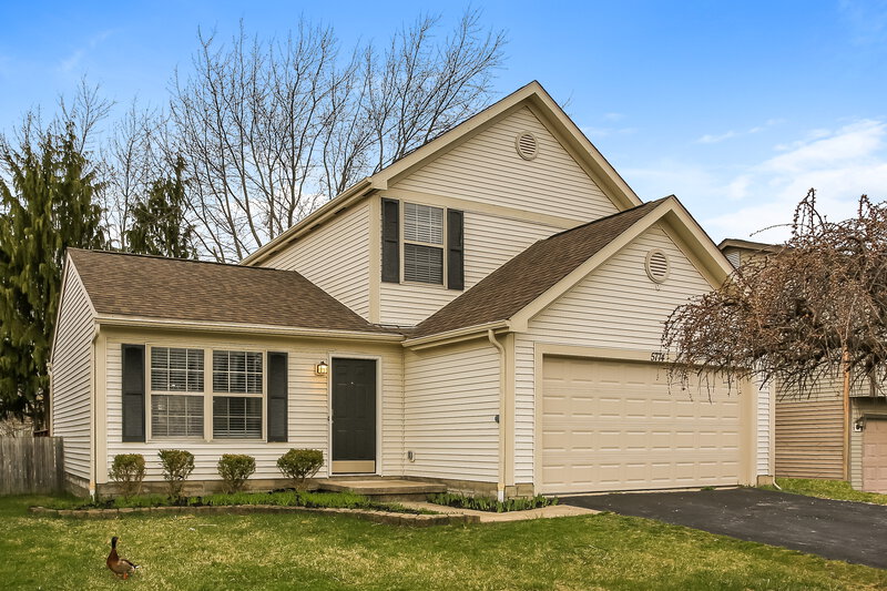 2,340/Mo, 5774 Oyster Bay Way Galloway, OH 43119 Front View