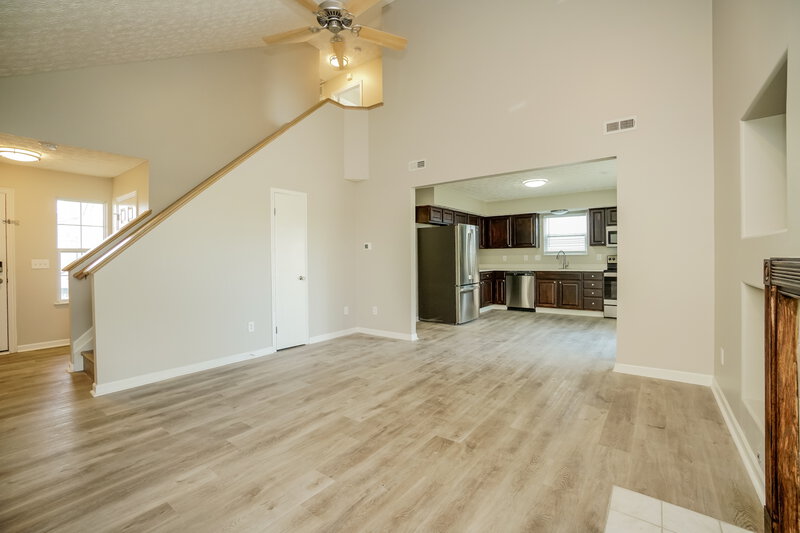 2,310/Mo, 1993 Friston Blvd Hilliard, OH 43026 Living Room View