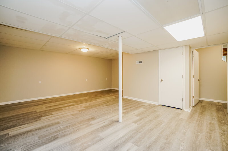 2,350/Mo, 2845 Morality Dr Columbus, OH 43231 Family Room View