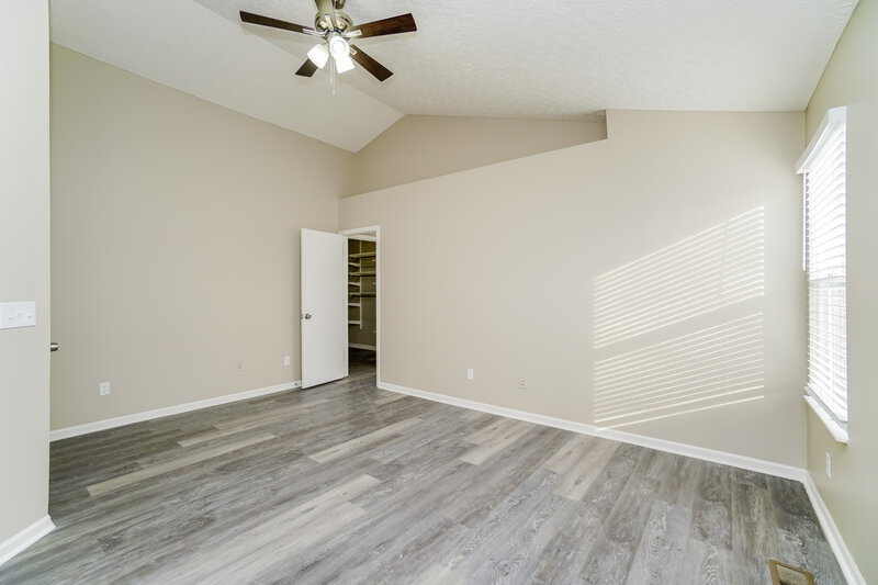 2,350/Mo, 2845 Morality Dr Columbus, OH 43231 Main Bedroom View 2