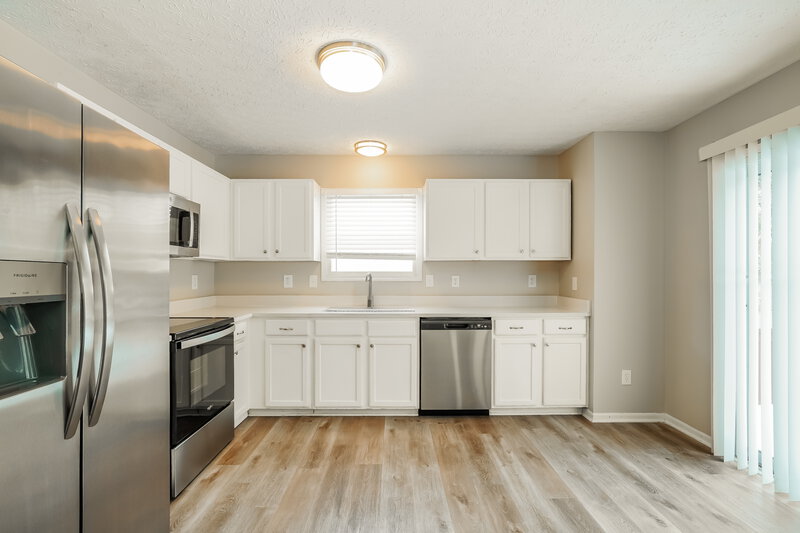 1,970/Mo, 5776 Chase Run Galloway, OH 43119 Kitchen View 3