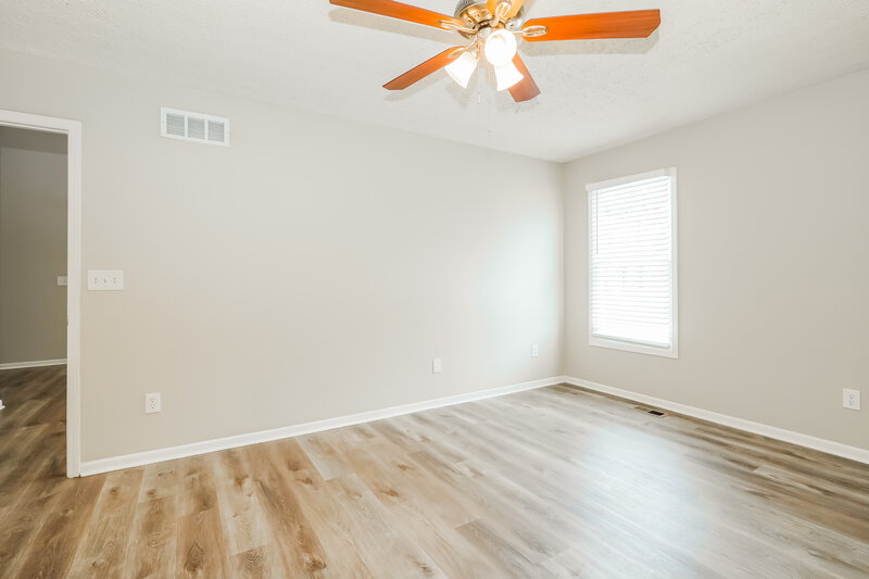 1,970/Mo, 5776 Chase Run Galloway, OH 43119 Bedroom View