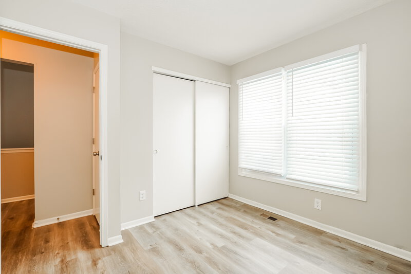 1,970/Mo, 5776 Chase Run Galloway, OH 43119 Bedroom View 2