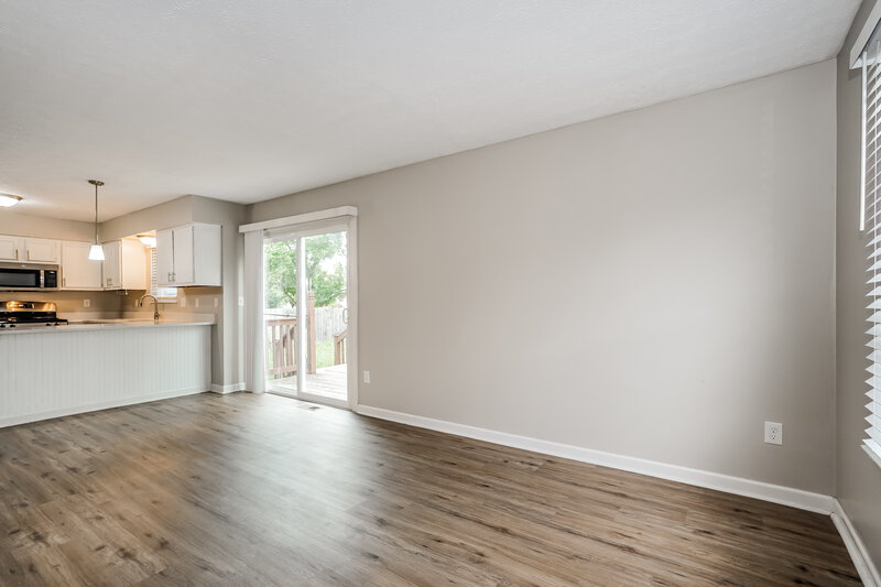 2,650/Mo, 2656 Willowgate Rd Grove City, OH 43123 Family Room View