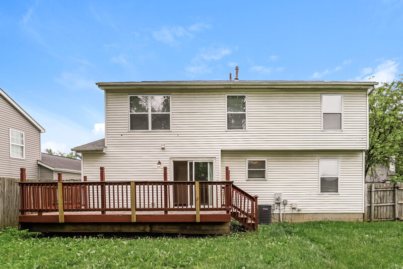 2,650/Mo, 2656 Willowgate Rd Grove City, OH 43123 Rear View