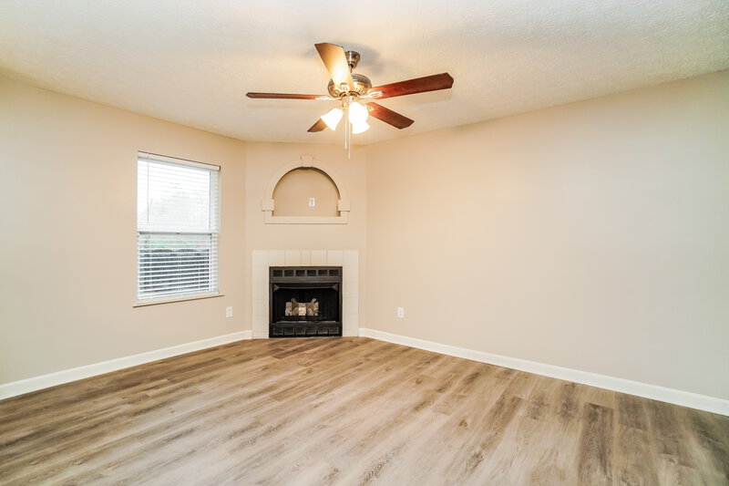 2,800/Mo, 1043 Drayson Dr Galloway, OH 43119 Living Room View