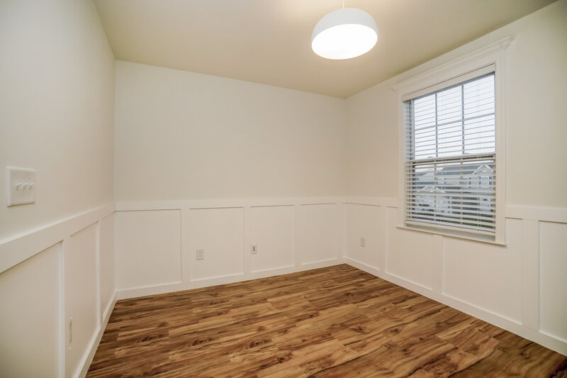 2,200/Mo, 331 Constance St Lockbourne, OH 43137 Bedroom View