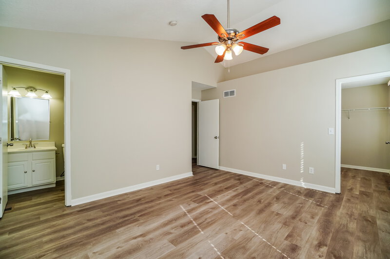 2,210/Mo, 1041 Oxford Dr N Pataskala, OH 43062 Main Bedroom View