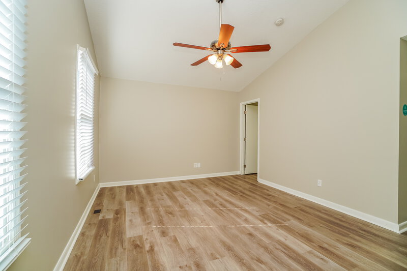 2,210/Mo, 1041 Oxford Dr N Pataskala, OH 43062 Main Bedroom View 2