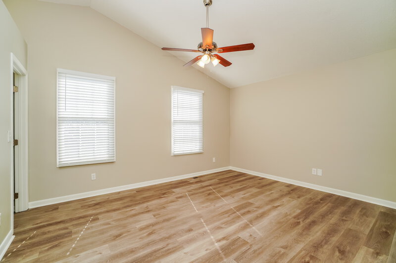 2,210/Mo, 1041 Oxford Dr N Pataskala, OH 43062 Main Bedroom View 3