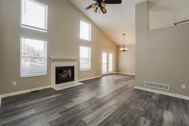 2,650/Mo, 742 Bouvier Ct Reynoldsburg, OH 43068 Living Room View 2