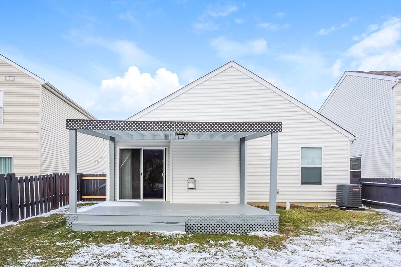 2,010/Mo, 5789 Lonerise Ln Hilliard, OH 43026 Rear View