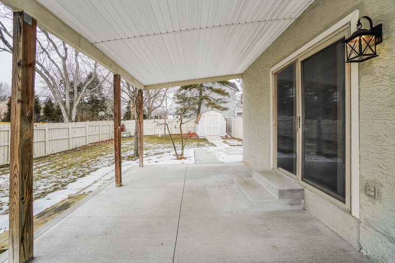 2,115/Mo, 6645 Forrester Way Reynoldsburg, OH 43068 Covered Patio View