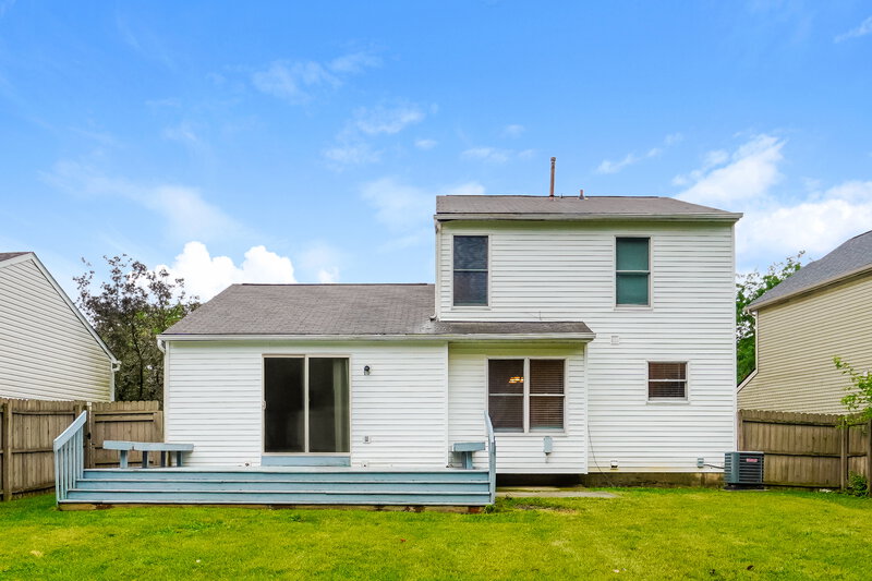 1,955/Mo, 8450 Amarillo Dr Blacklick, OH 43004 Rear View