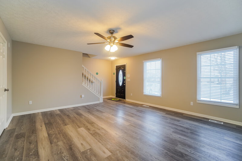 1,995/Mo, 8525 Olenbrook Dr Lewis Center, OH 43035 Living Room View