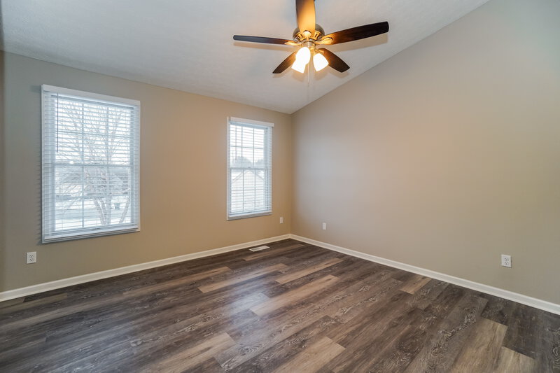 1,995/Mo, 8525 Olenbrook Dr Lewis Center, OH 43035 Main Bedroom View 3