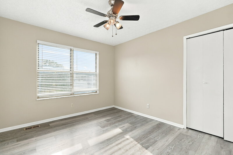 2,205/Mo, 2719 Raphael Dr Columbus, OH 43232 Bedroom View