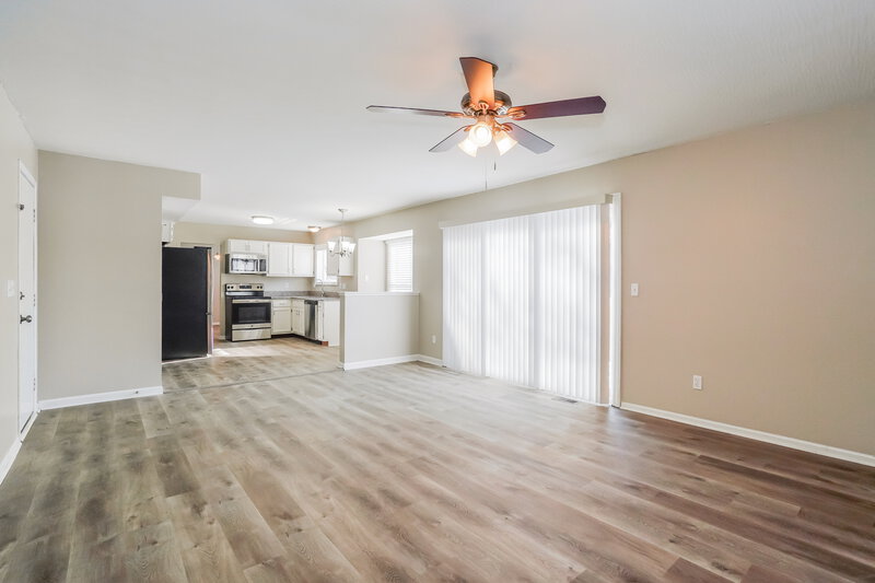 2,940/Mo, 5305 Frisco Dr Hilliard, OH 43026 Family Room View 2
