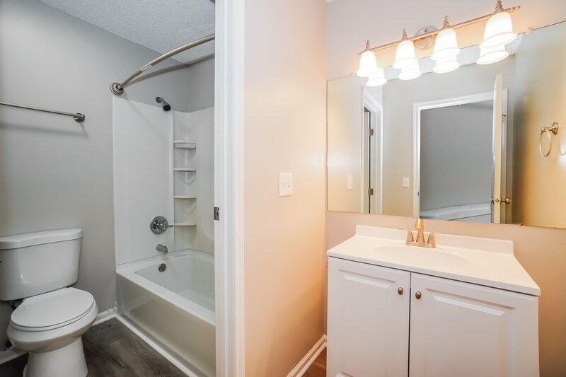 2,940/Mo, 5305 Frisco Dr Hilliard, OH 43026 Bathroom View