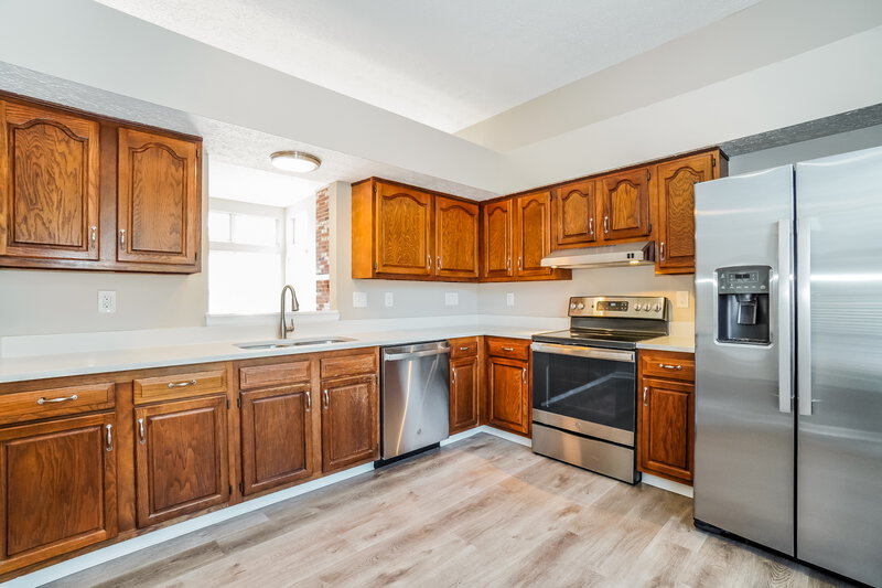 2,299/Mo, 5972 Mcintyre Dr Dublin, OH 43016 Kitchen View 2