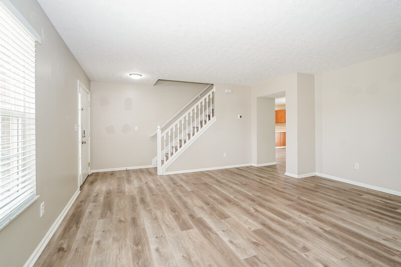 2,740/Mo, 5718 Cruiser Ave Groveport, OH 43125 Living Room View