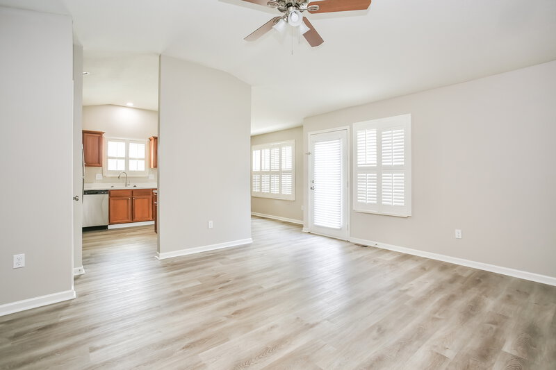 1,950/Mo, 4993 Coconut Dr Canal Winchester, OH 43110 Living Room View