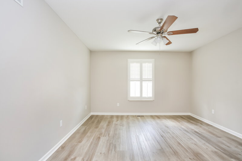 1,950/Mo, 4993 Coconut Dr Canal Winchester, OH 43110 Main Bedroom View