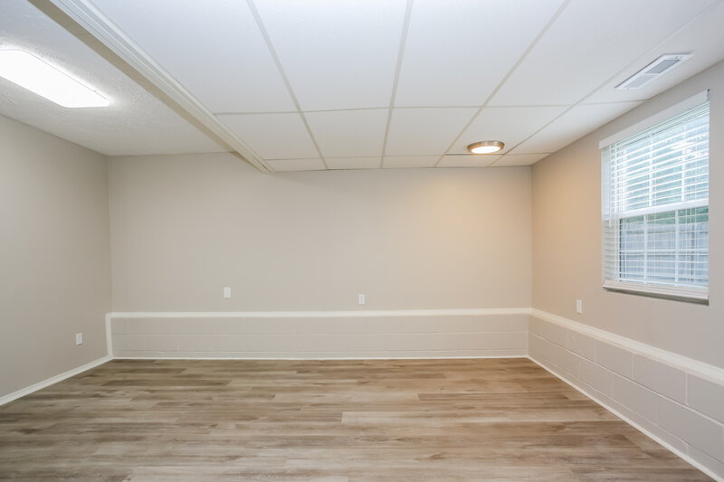 1,890/Mo, 1512 Berkhard Dr Columbus, OH 43223 Basement View 2