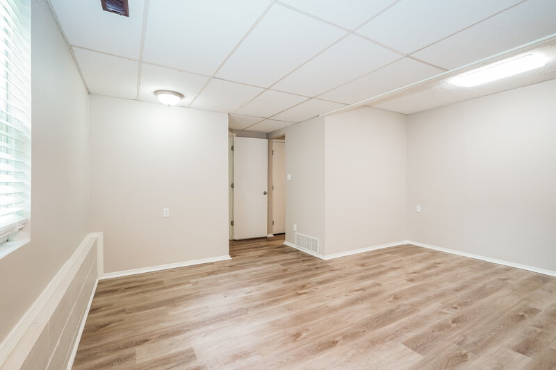 2,235/Mo, 1512 Berkhard Dr Columbus, OH 43223 Basement View 2