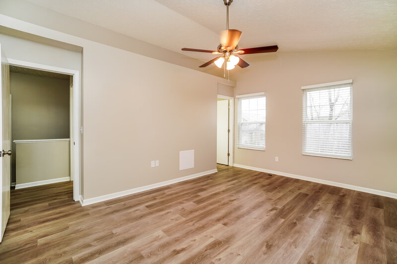 2,085/Mo, 5353 Rifle Dr Canal Winchester, OH 43110 Main Bedroom View 2