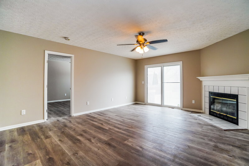 2,080/Mo, 3420 Quinlan Blvd Canal Winchester, OH 43110 Living Room View