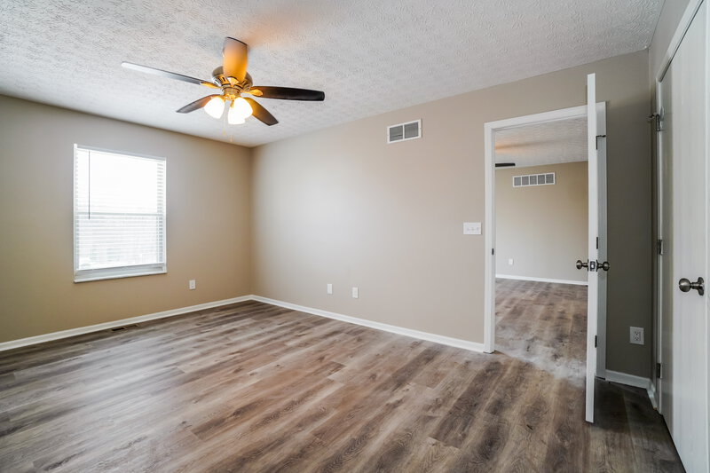 2,080/Mo, 3420 Quinlan Blvd Canal Winchester, OH 43110 Main Bedroom View 2