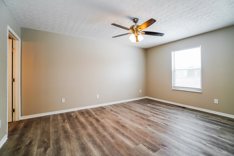 2,080/Mo, 3420 Quinlan Blvd Canal Winchester, OH 43110 Main Bedroom View 3