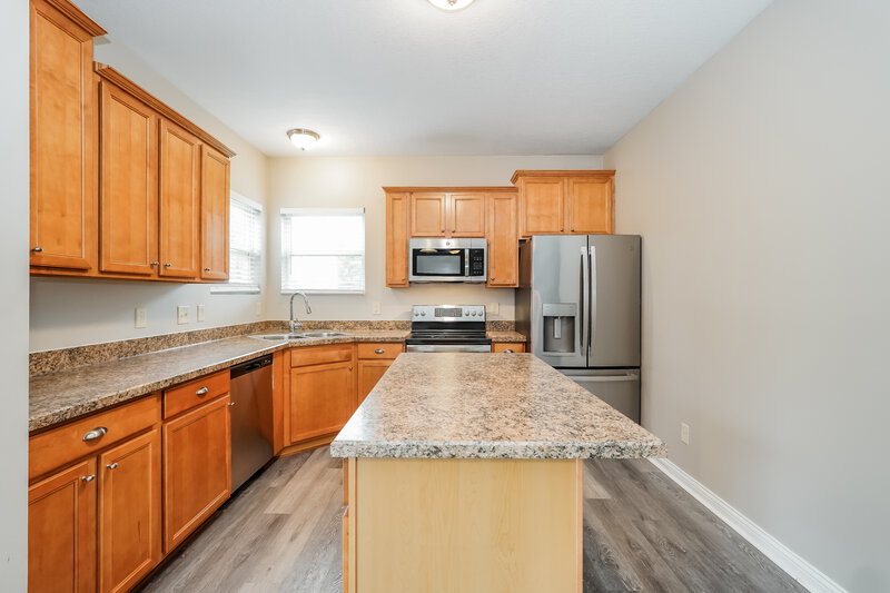 2,875/Mo, 1132 Sandbar Dr Blacklick, OH 43004 Kitchen View 2