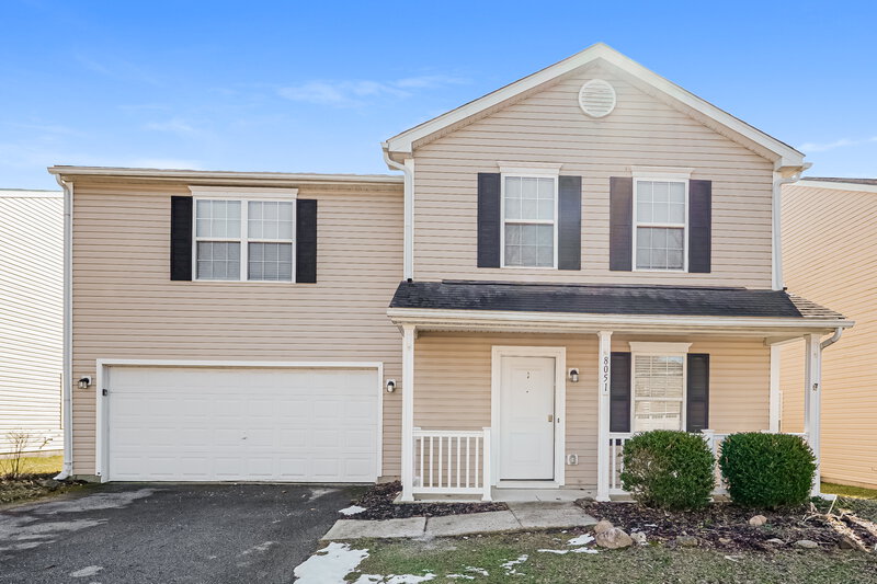 2,605/Mo, 8051 Beardsley Ave Blacklick, OH 43004 External View