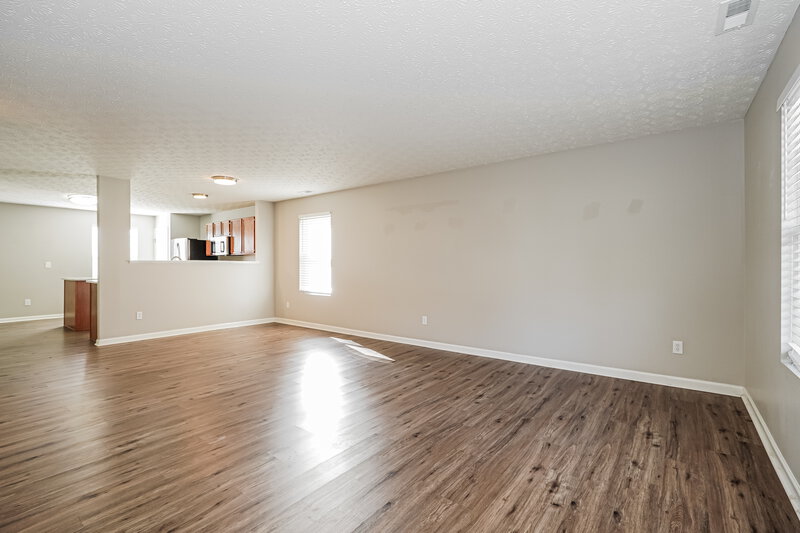 2,605/Mo, 8051 Beardsley Ave Blacklick, OH 43004 Living Room View