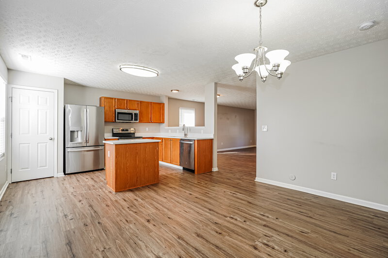 2,605/Mo, 8051 Beardsley Ave Blacklick, OH 43004 Dining Room View 2