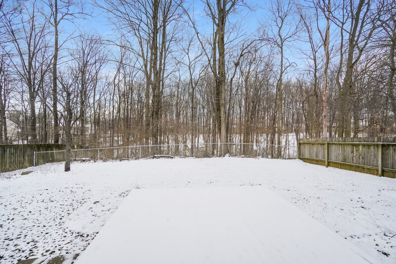 2,565/Mo, 283 Pinecrest Dr Delaware, OH 43015 Rear View