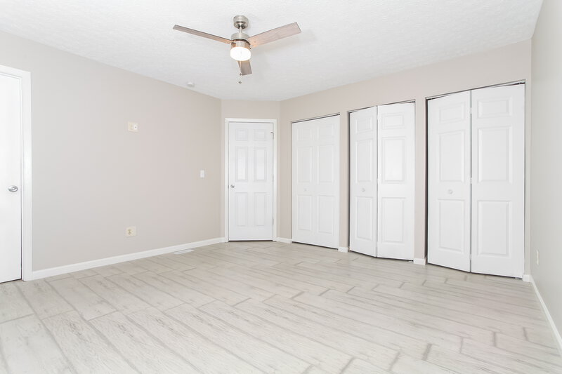 3,270/Mo, 313 Effington Ln Columbus, OH 43207 Main Bedroom View 2